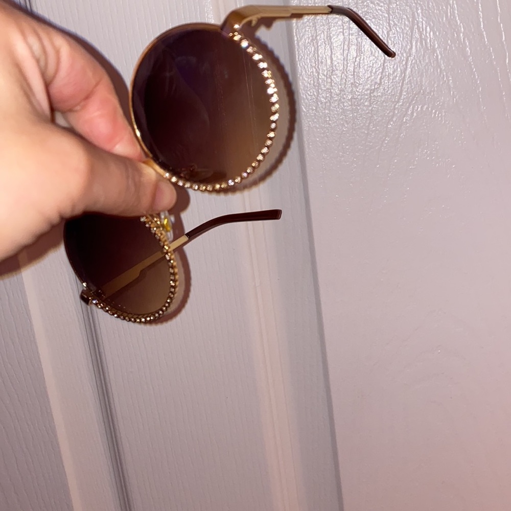 Sunglasses - Picture 3 of 3